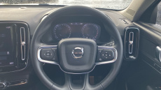 Volvo Xc40 2.0 B4P Inscription 5dr AWD Auto Petrol Estate